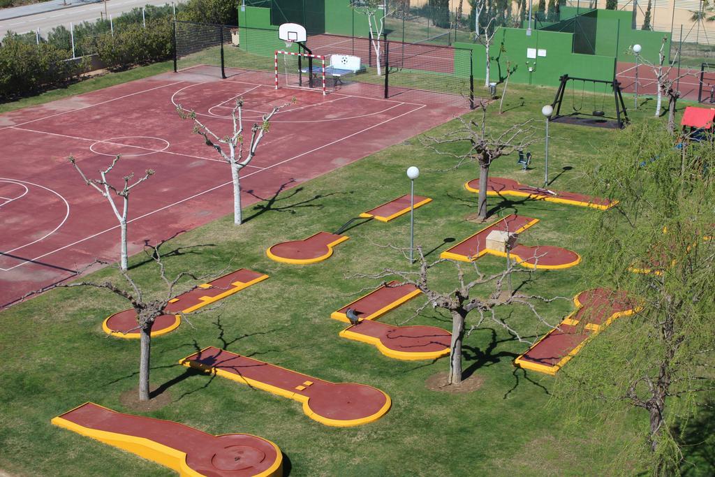 Los Juncos De Pineda Park Salou Kültér fotó